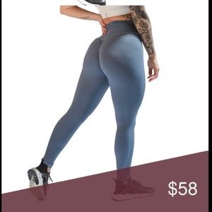 Til You Collapse scrunch booty leggings